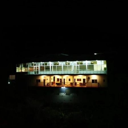 Hotel Alondra Los Laureles Kültér fotó